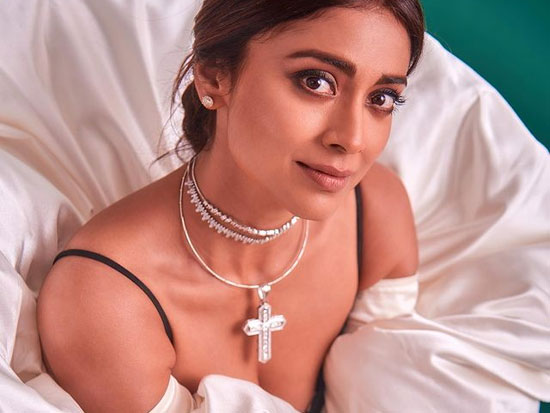 Mesmerising Clicks Of Shriya Saran